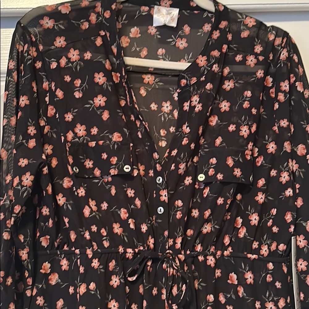 blouse - Picture 2 of 2